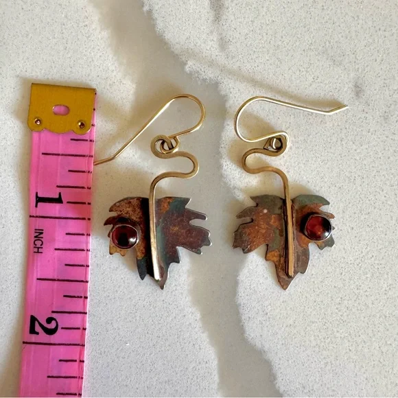 Leaf-Shaped Oxidized Sterling Jewelry Set with Red Stone Accents - Picture 6 of 8